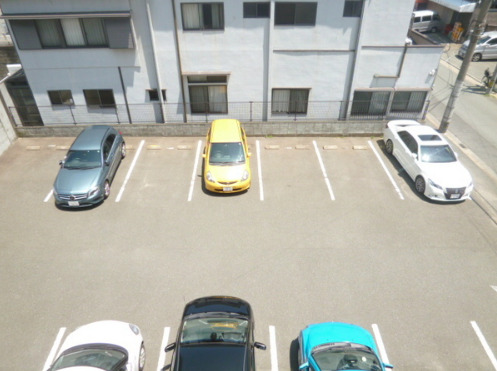 駐車場　カースペースがあります