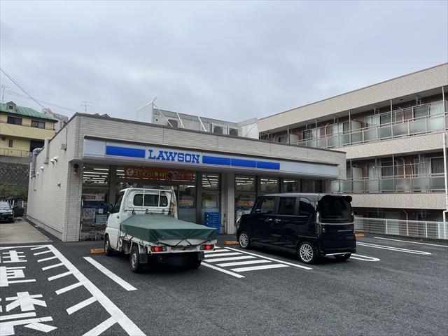 コンビニ　ローソン（コンビニ）まで998m
