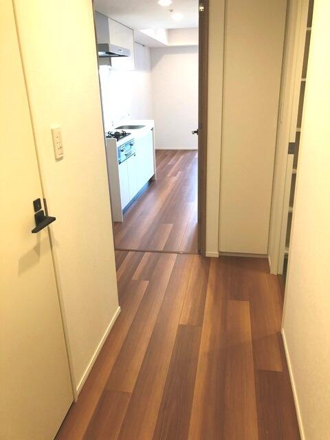 玄関　※写真は同タイプ住戸です。