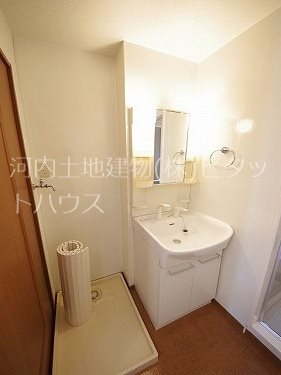 洗面設備　反転タイプ