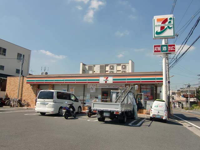 コンビニ　セブンイレブン 八尾小畑町店（コンビニ）まで366m