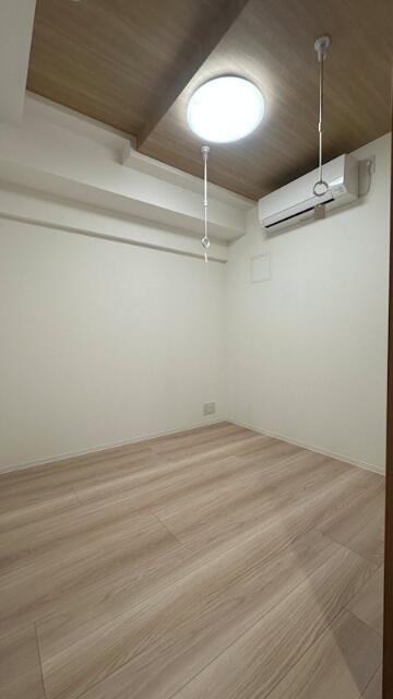 その他部屋・スペース　広くて明るい寝室
