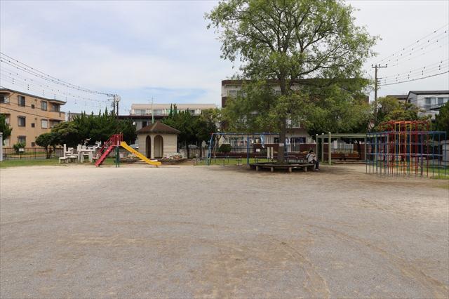 公園　新宿前公園（公園）まで1195m