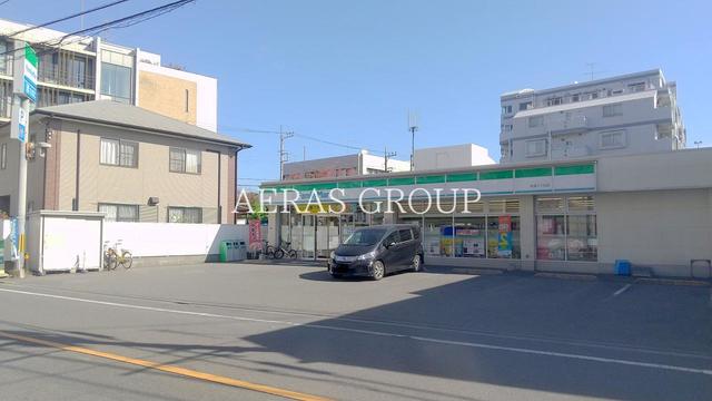 コンビニ　ファミリーマート 町屋八丁目店（コンビニ）まで180m