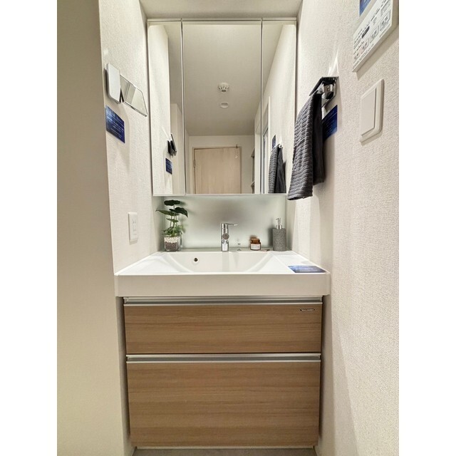 洗面設備　家具家電等はイメージです