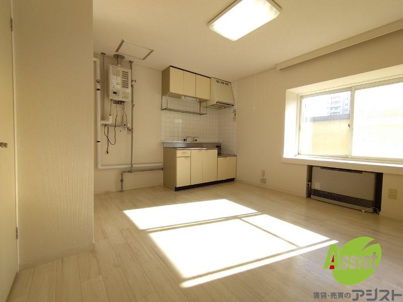 居室・リビング　シンプルな造りのワンルームのお部屋です！