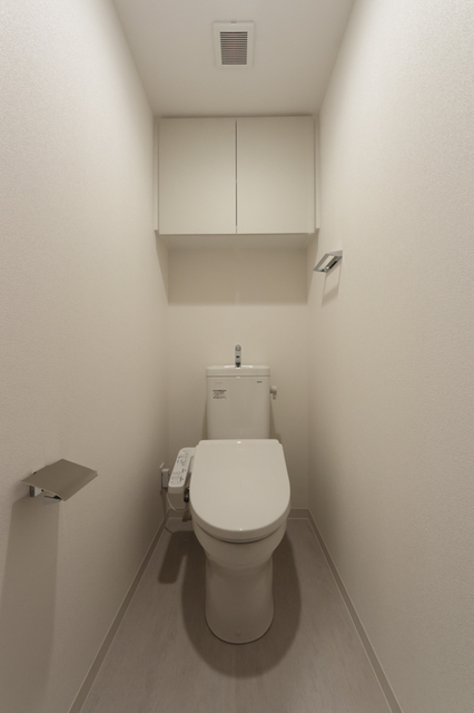 トイレ　※写真は同タイプ住戸です。