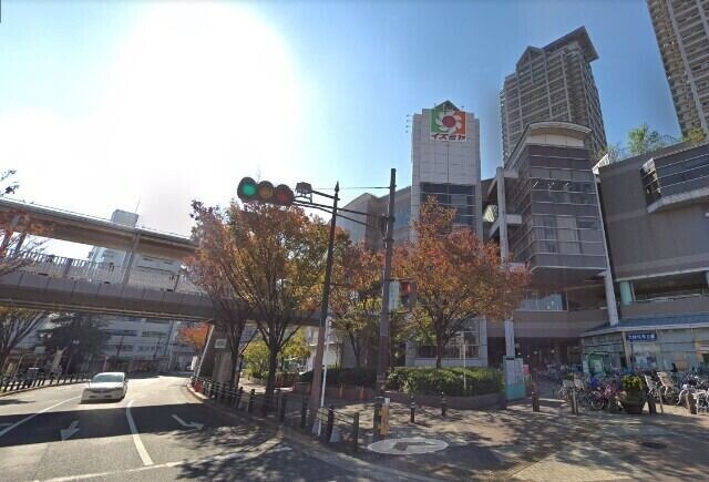 スーパー　イズミヤ阪和堺店（スーパー）まで541m