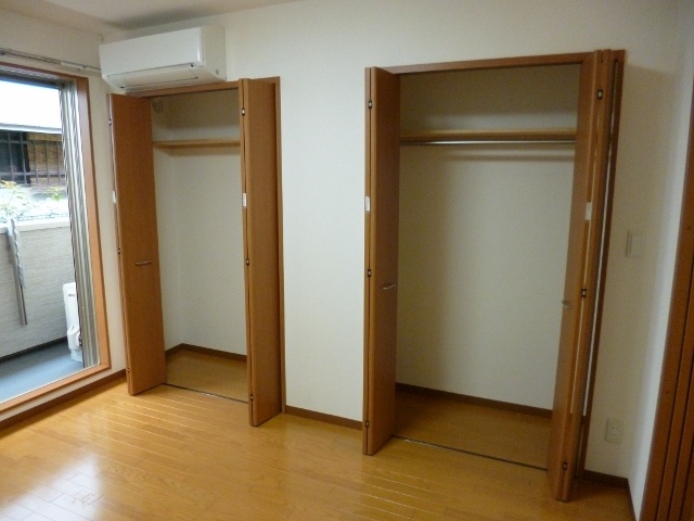 収納　クローゼットが２つも！？