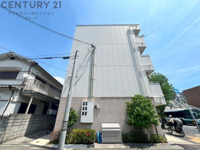 建物外観　オートロック付きで安心です♪