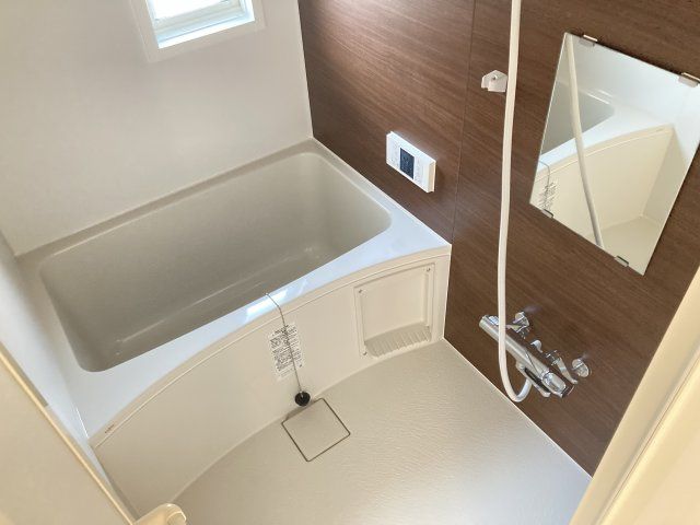 バス・シャワールーム　別のお部屋の写真です。