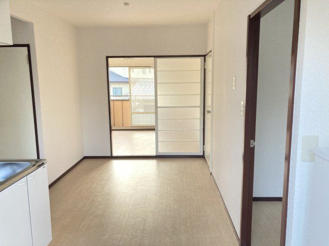 居室・リビング　別のお部屋の写真です。
