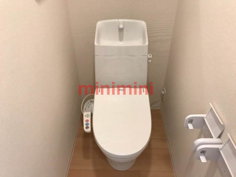 ＪＲ東海道本線 千里丘駅 徒歩10分 2階建 新築のトイレ写真