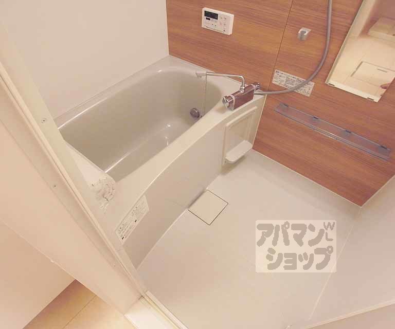バス・シャワールーム　素敵なバスルームで優雅な一時を・・・