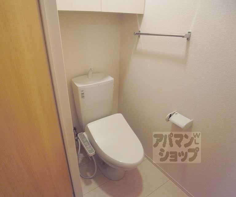 トイレ　ウォシュレット付き！