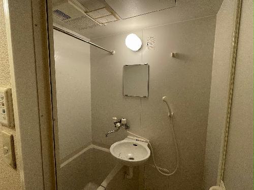 洗面設備　備品や設備仕様は号室等により異なるため現地をご確認ください。