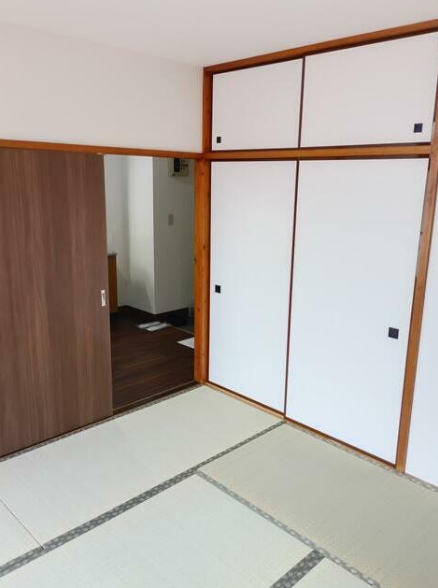 居室・リビング　角部屋・三面採光・2階以上☆