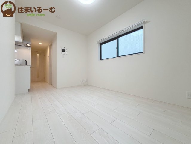 ハーモニーテラス内代町IIの居間写真
