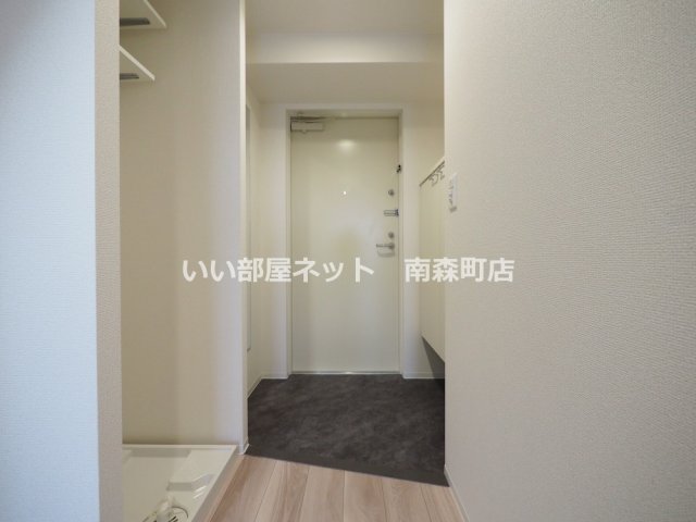 地下鉄谷町線 天神橋筋六丁目駅 徒歩12分 15階建 築1年の玄関写真