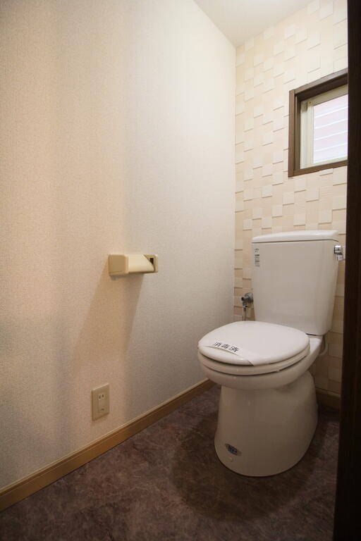 松が丘2丁目戸建のトイレ写真