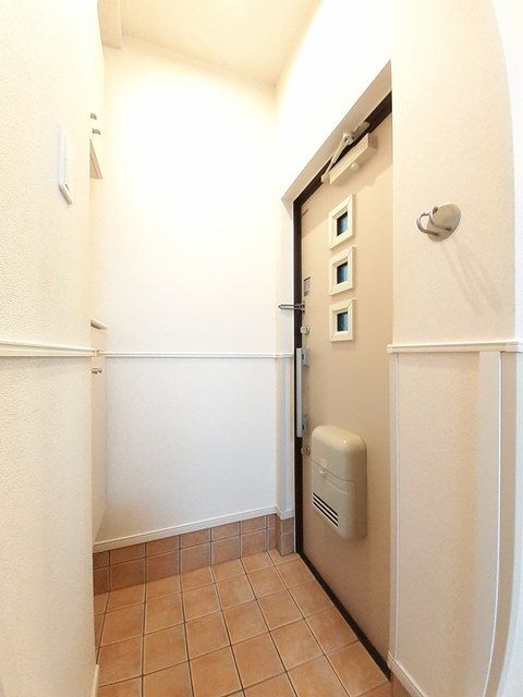 玄関　収納もある玄関です