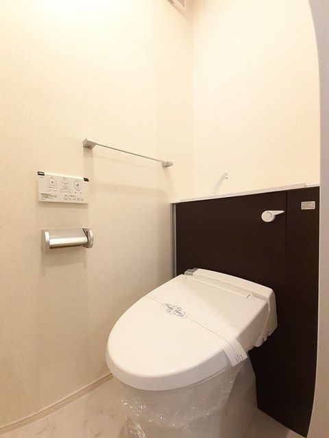 トイレ　清潔感のあるトイレです