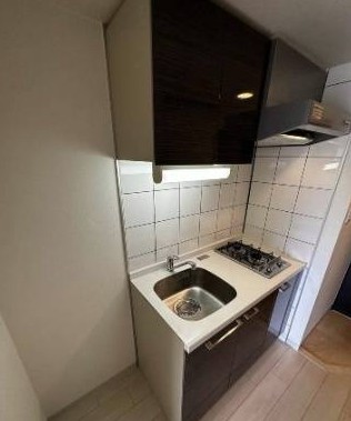 阪急神戸線 中津駅 徒歩6分 8階建 築13年のキッチン写真