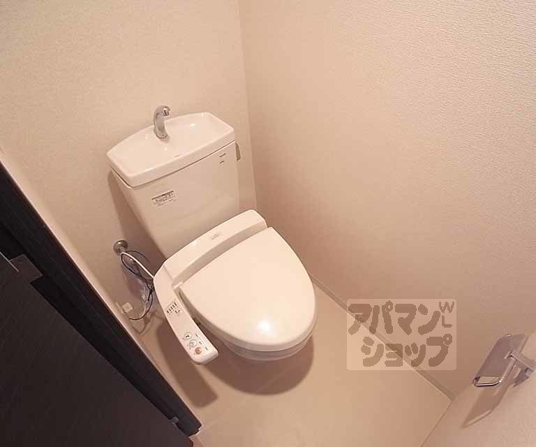エスリード西小路御池のトイレ写真