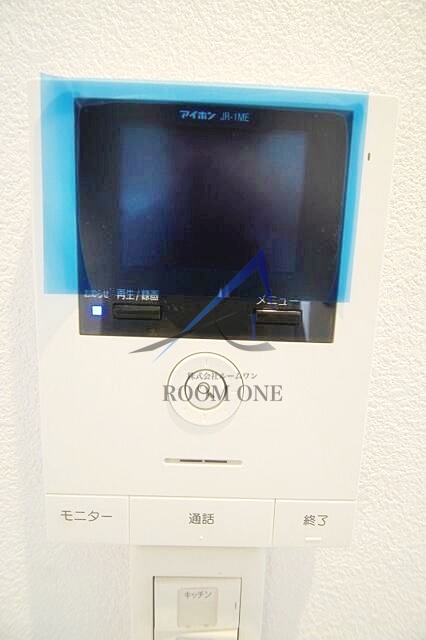 セキュリティ　モニター付きインターホンです。