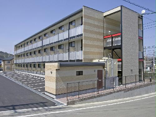 レオパレス月隈南の建物外観