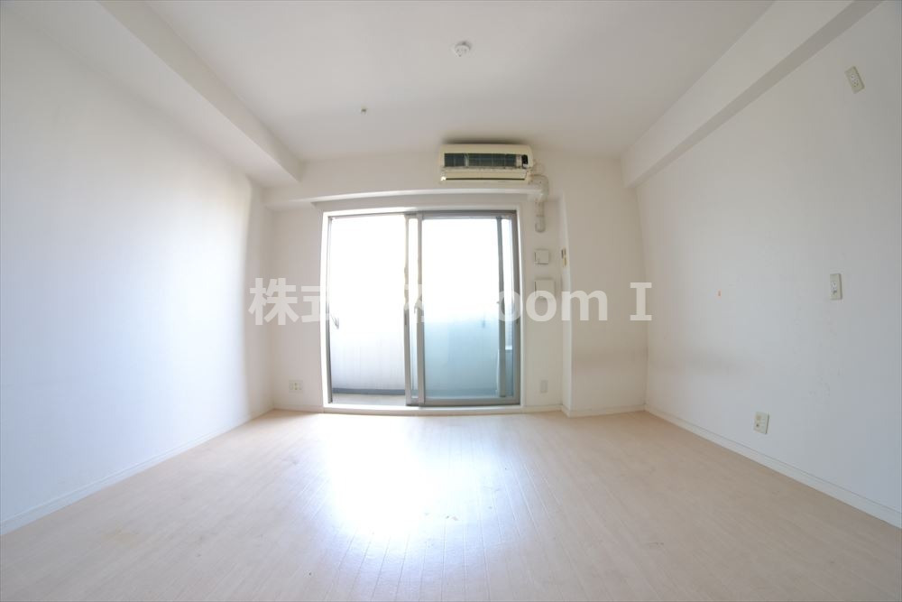 居室・リビング　ゆったり過ごせる居間です