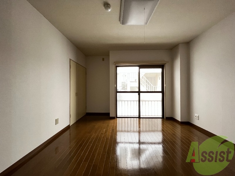 居室・リビング　日当たりが良く、広々としてるため快適に過ごせそうです。