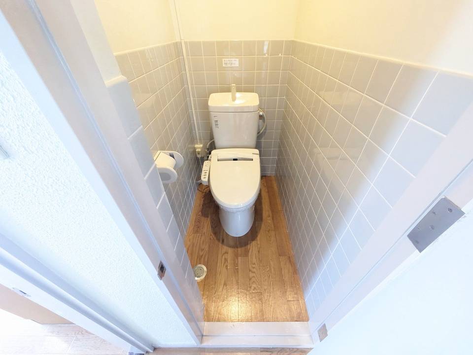 トイレ　トイレ