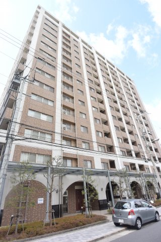 【グレンパーク梅田北の建物外観】