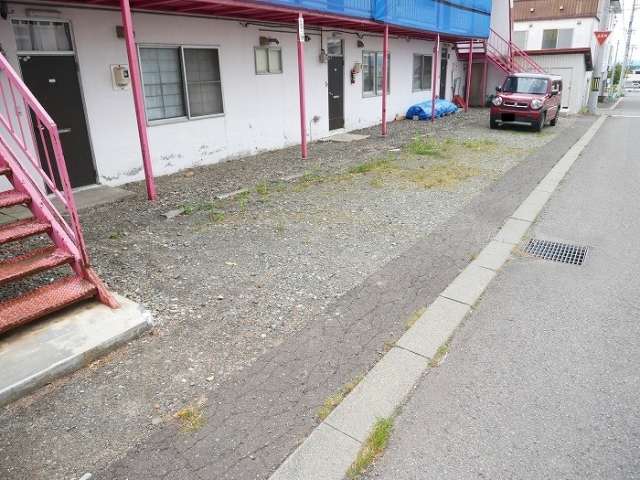 駐車場　エントランス