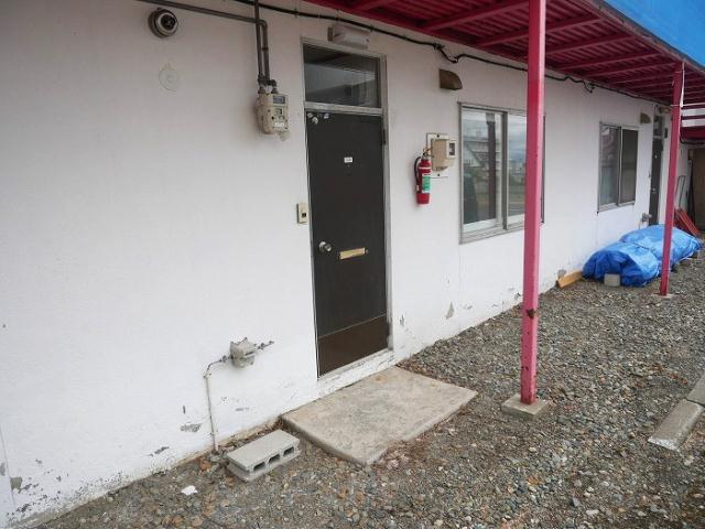 エントランス　駐車場