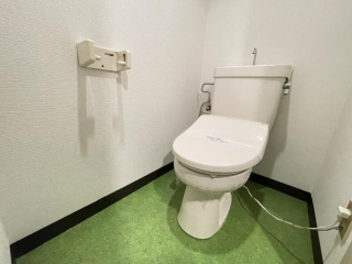 【松山市安城寺町のマンションのトイレ】