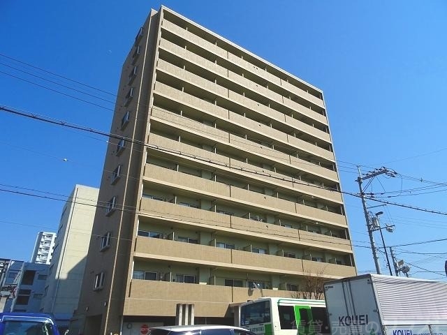 MAEKAWA BLDの建物外観