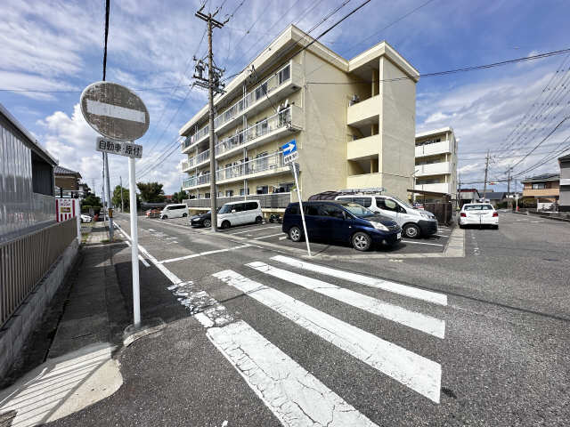 【太平コーポラスIの駐車場】