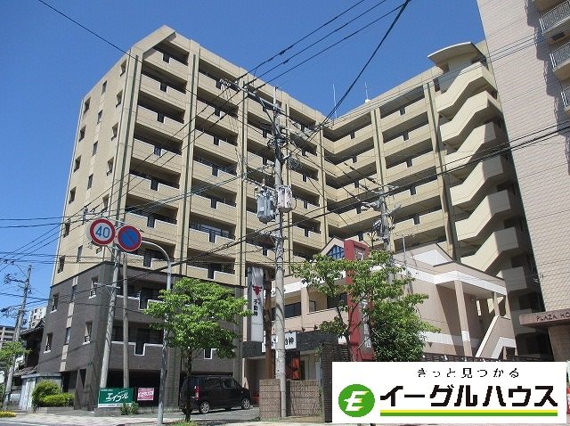 E.POPULARの建物外観