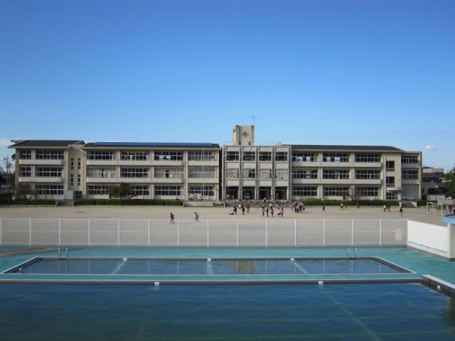 【勢田パークマンションＡの小学校】