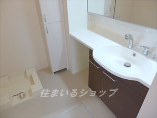 【広島市安佐北区亀山のアパートの洗面設備】