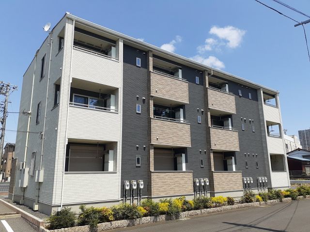 【フォレスト・大和田の建物外観】