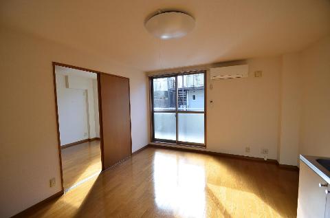 居室・リビング　リビング