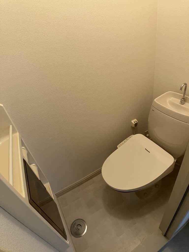 トイレ　トイレ