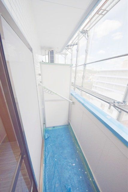 バルコニー　同建物別号室参考写真です