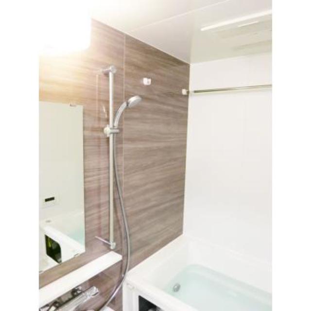 バス・シャワールーム　※写真は同タイプ住戸です。