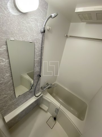 バス・シャワールーム　エスリードレジデンス大阪本町　バスルーム