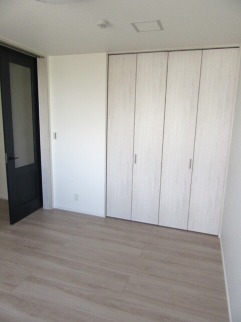 その他部屋・スペース　★洋室６帖★