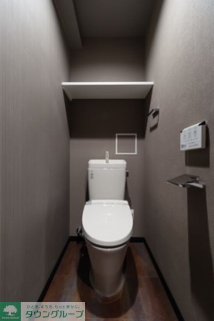 トイレ　※写真は同タイプ住戸です。